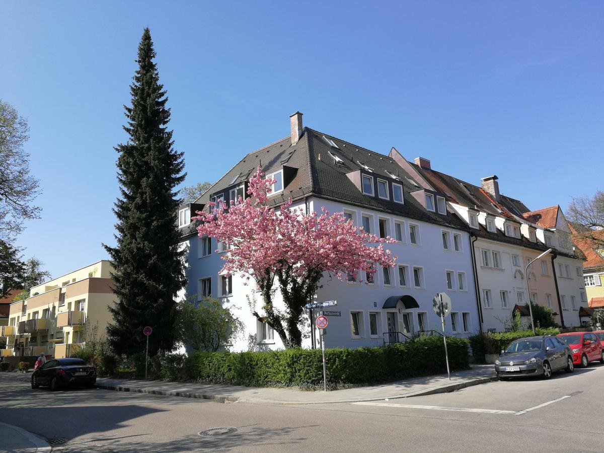 Boardinghouse Munchen-Laim Hotel Eksteriør billede