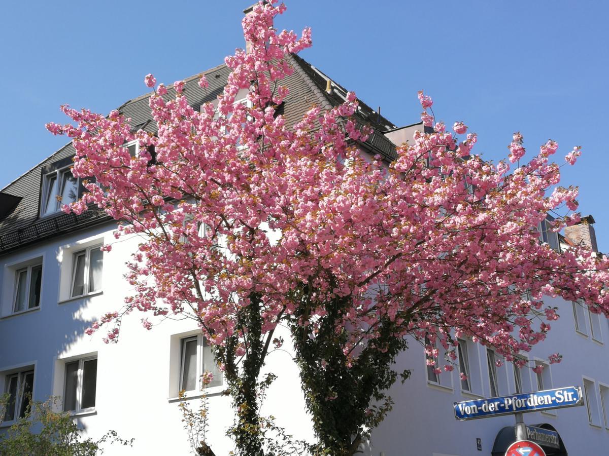 Boardinghouse Munchen-Laim Hotel Eksteriør billede